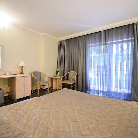 Holiday Olimp Hotel Room photo