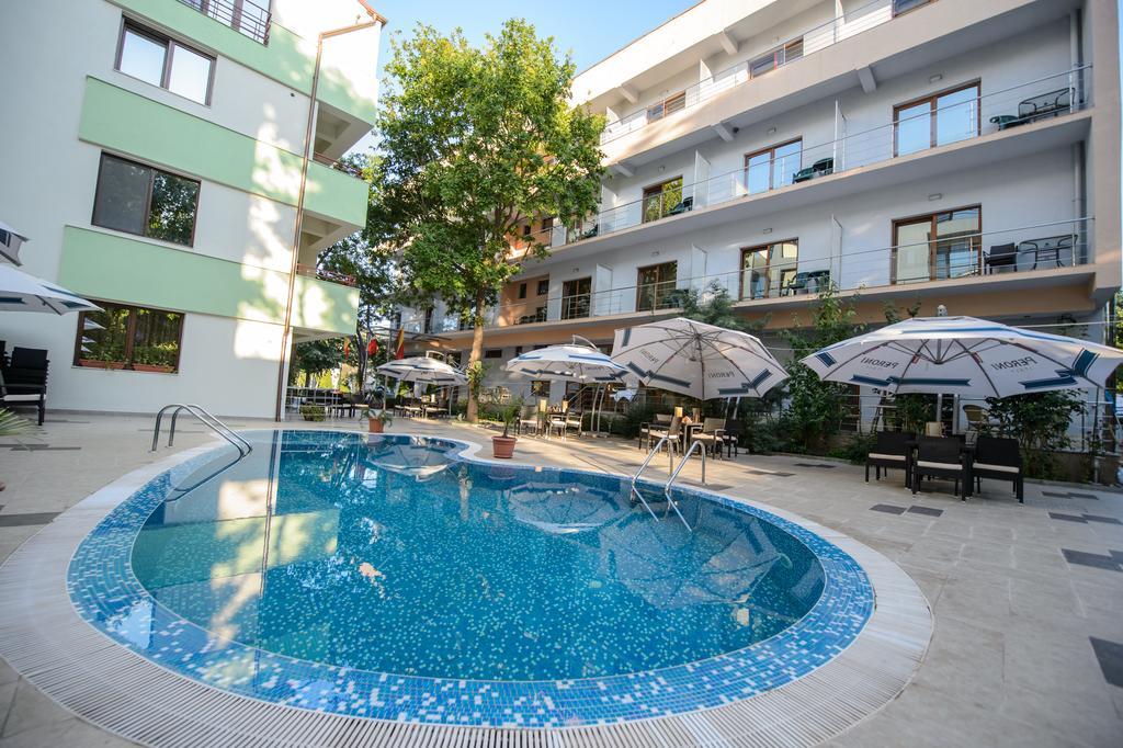 Holiday Olimp Hotel Exterior photo